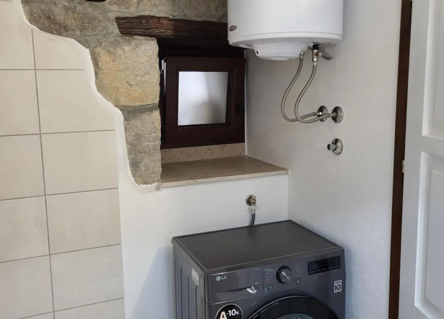 Apartman Studio Baladur Roč Hırvatistan